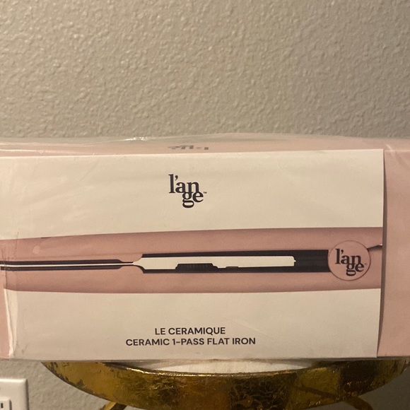 L’ange Le Ceramique One-Pass Hair Straightener in blush 😍